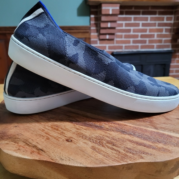 Rothys Gray Camo Sneakers SZ 12 - Picture 6 of 7